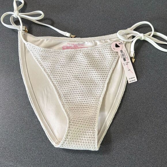 NWT Victoria’s Secret crochet cream color side tie bikini bottoms size medium la - Picture 1 of 8